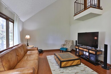 3212-Oak-Spring-05