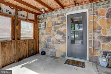 320 S Harrison Ave, Chambersburg, PA 17201 - photo 5