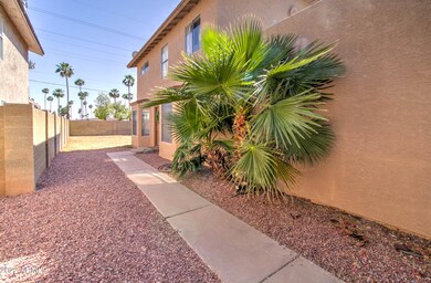 4041 E Caballero St-31