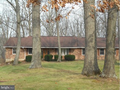 5662 French Ave, Sykesville, MD 21784 - photo 2