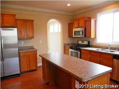 9111 Big Boulder Dr, Louisville, KY 40291 - photo 2