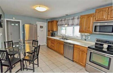 29 Bow St, Salem, MA 01970 - photo 4