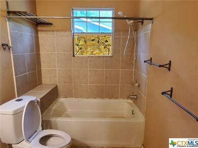 402 Saltillo St, San Marcos, TX 78666 - photo 6