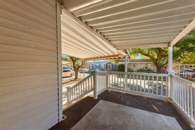 180 N 1100 E unit 8, Washington, UT 84780 - photo 2