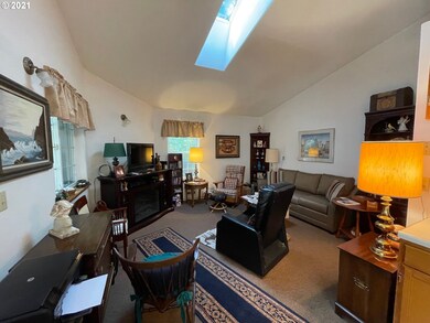 175 Nob Hill, Florence, OR 97439 - photo 5