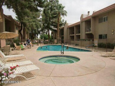 Hot Tub & Small Pool