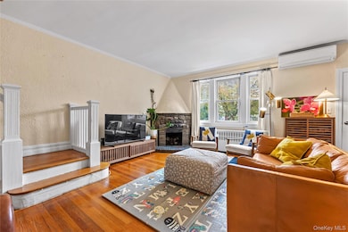 32-20 213th St, Bayside, NY 11361 - photo 5