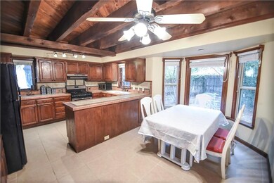 904 N Blackwelder Ave, Edmond, OK 73034 - photo 7