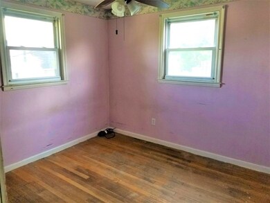 22 Clarendon St, Worcester, MA 01604 - photo 7