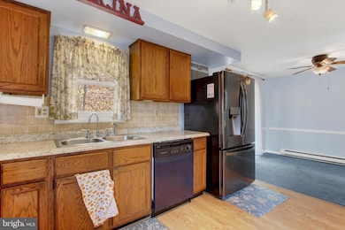 12702 Skiway Ave, Waynesboro, PA 17268 - photo 5