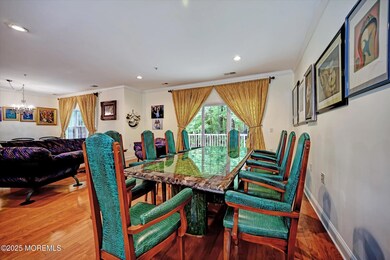08-Living Room