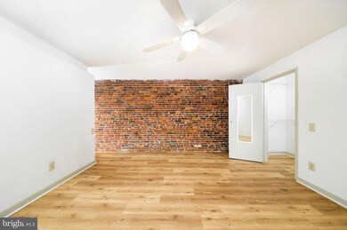 33 Letitia St unit 408, Philadelphia, PA 19106 - photo 6