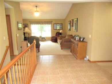 2303 W Happy Hollow Rd, Janesville, WI 53546 - photo 3