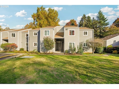 2710 SE 138th Ave unit 47, Portland, OR 97236 - photo 2