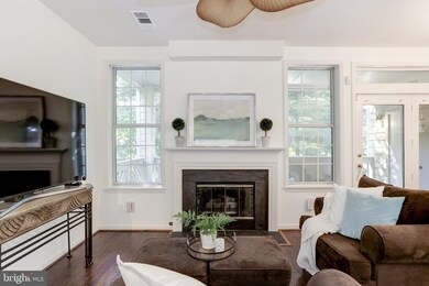 1373 Garden Wall Cir unit 602, Reston, VA 20194 - photo 5