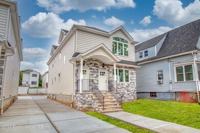 Welcome to 441 Clove Road!