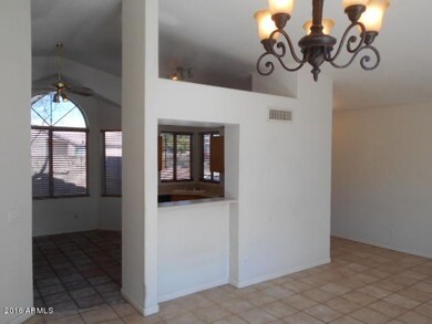 entry to kitchen