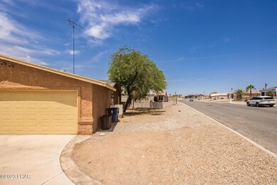 2827 Saratoga Ave 007