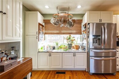 3455 Marilyn St, Columbus, IN 47203 - photo 5