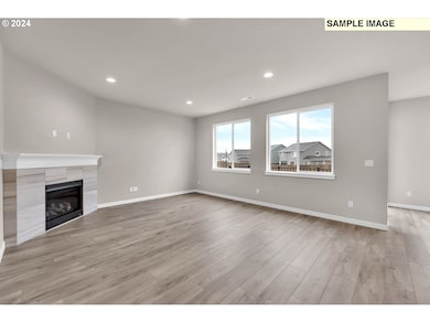 995 NE Sagebrush Dr, Estacada, OR 97023 - photo 4