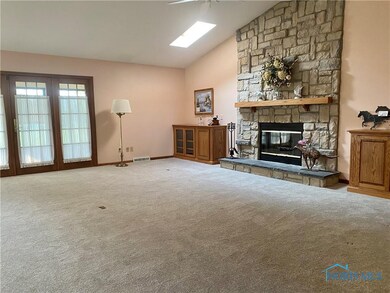 842 Pemberville Rd, Woodville, OH 43469 - photo 6