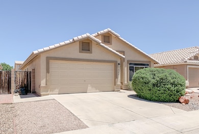 4784 W Linda Ct, Chandler, AZ 85226 - photo 2