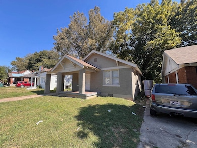 734 Spring St, Memphis, TN 38112 - photo 2