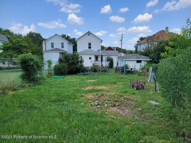 315 Smith St, Dupont, PA 18641 - photo 6