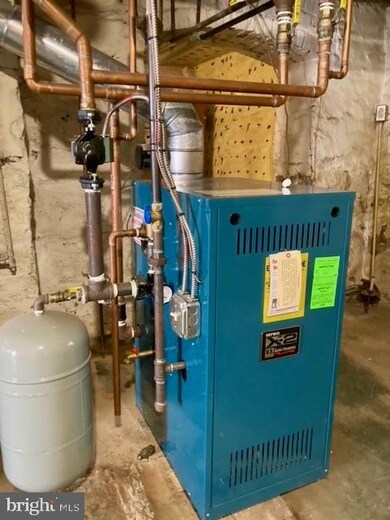 403 Bretton Place, Baltimore, MD 21218 - photo 5