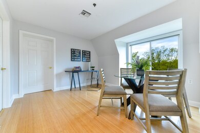 332 Jamaicaway unit 402, Jamaica Plain, MA 02130 - photo 7