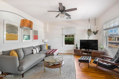 747 E McKinley living 2