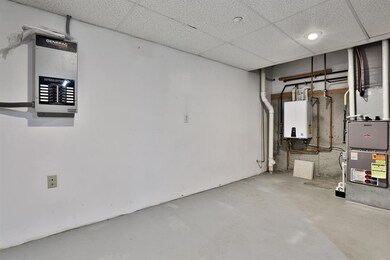 11 Clearwater Ln, MerriMacK, NH 03054 - photo 7