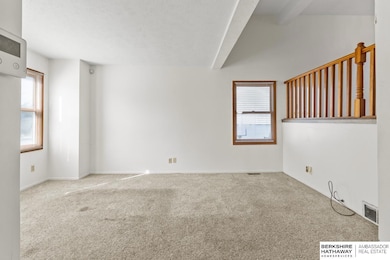 3468 Fowler Cir, Omaha, NE 68111 - photo 3