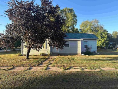 207 8th St, Brodhead, WI 53520 - photo 2