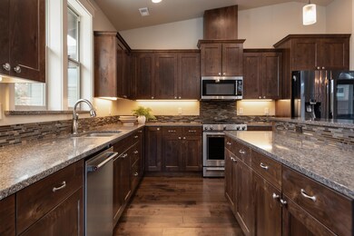 10KitchenPikes Ct_Natalie-26