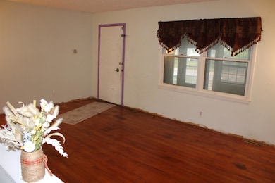 2284 Roach St, Salina, KS 67401 - photo 5