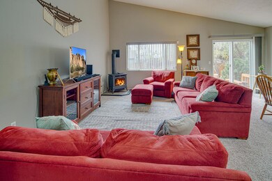 2126 SW Pumice Ave, Redmond, OR 97756 - photo 5