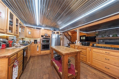 209 Channing Ln, Fenelton, PA 16034 - photo 4