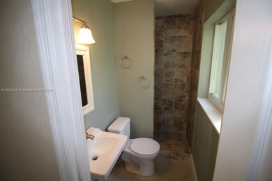 279 SW 8th St unit 1, Dania, FL 33004 - photo 4