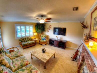 836 E 10th Ave, New Smyrna Beach, FL 32169 - photo 3