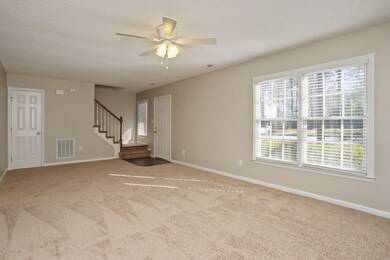 110 Archdale Dr, Jacksonville, NC 28546 - photo 4