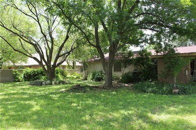 2922 Maria Luiza Dr, Edinburg, TX 78539 - photo 7