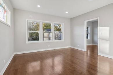 unlisted-address, Maywood, IL 60153 - photo 6