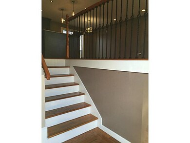 32 Camelia Dr, Cranston, RI 02920 - photo 3