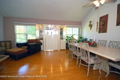 276 Sunshine Ct, Englishtown, NJ 07726 - photo 5