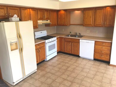 119 Lynx Ln, Effort, PA 18330 - photo 7