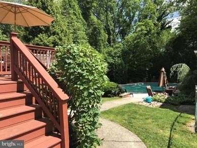 808 Green Ln, Secane, PA 19018 - photo 7