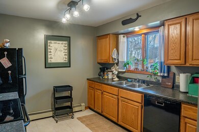152 McKeen Street D19 006