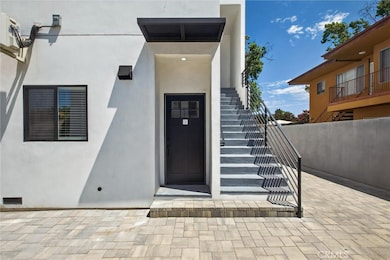 14732 Gilmore St unit 2, Van Nuys, CA 91411 - photo 3