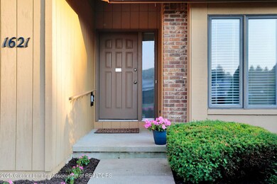 1621 Willow Creek Dr, Lansing, MI 48917 - photo 5